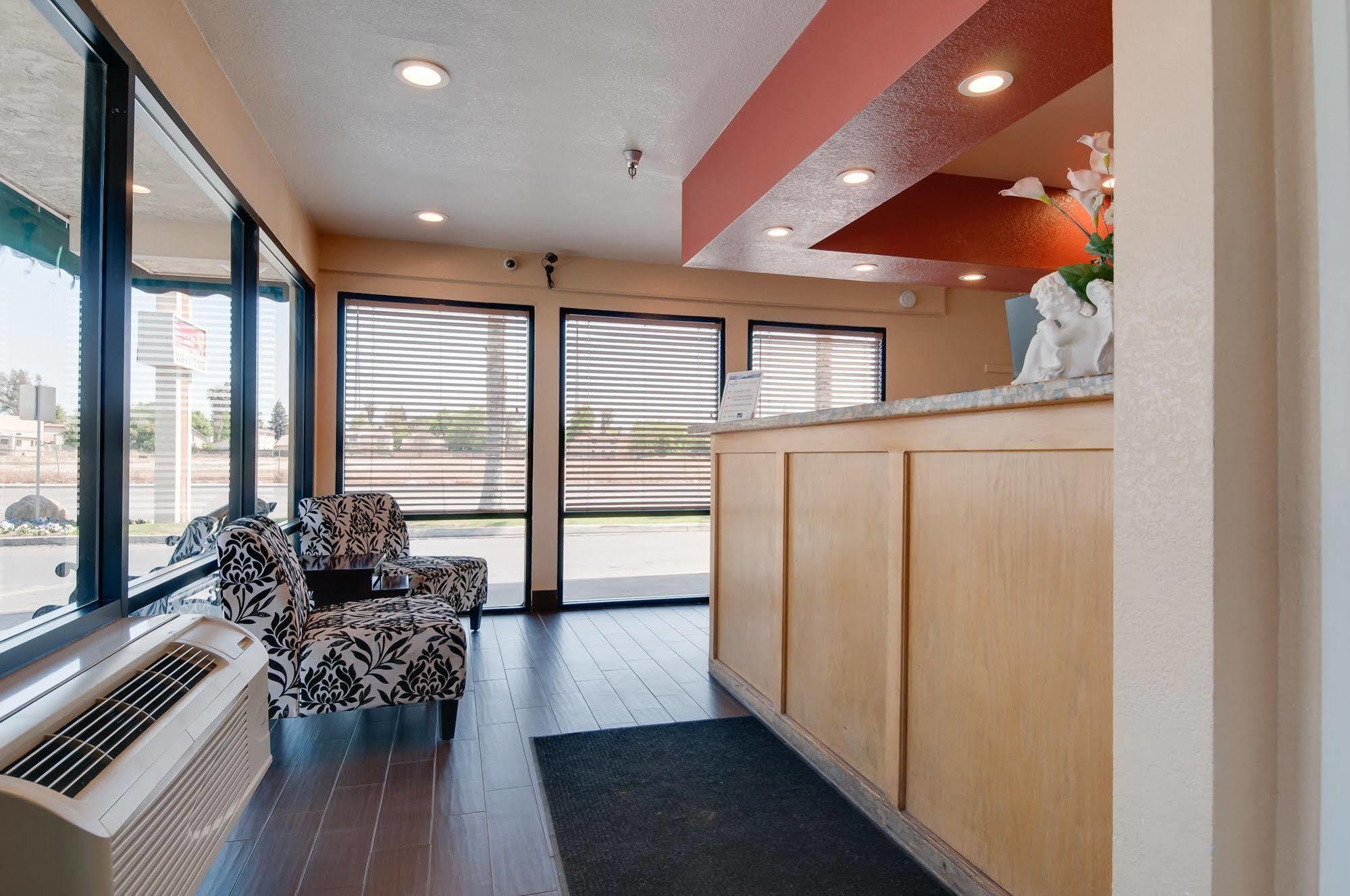 Vagabond Inn Bakersfield South Extérieur photo