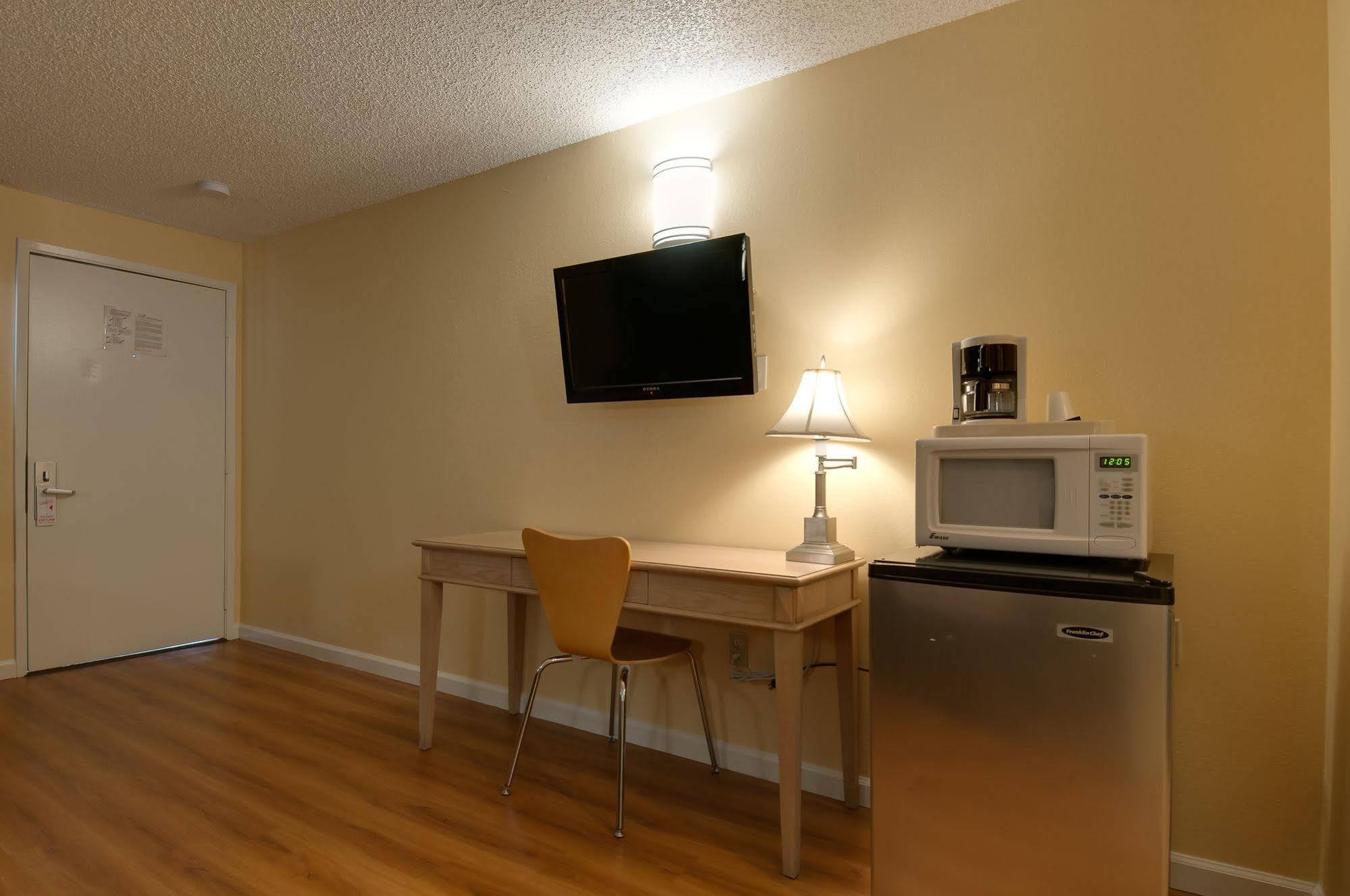 Vagabond Inn Bakersfield South Extérieur photo